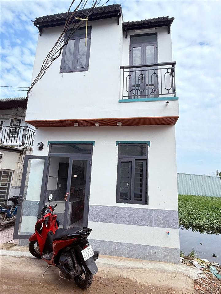 Bán nhà giá rẻ 4x4 325tr ngay chợ dọn vào ở ngay