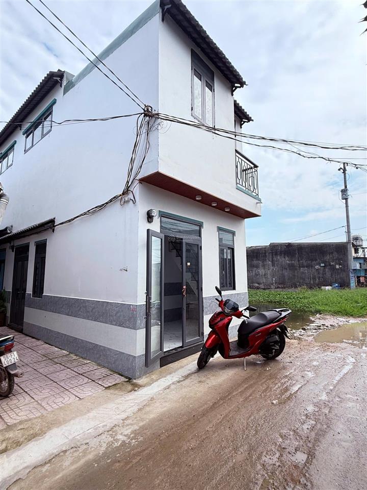 Bán nhà giá rẻ 4x4 325tr ngay chợ dọn vào ở ngay