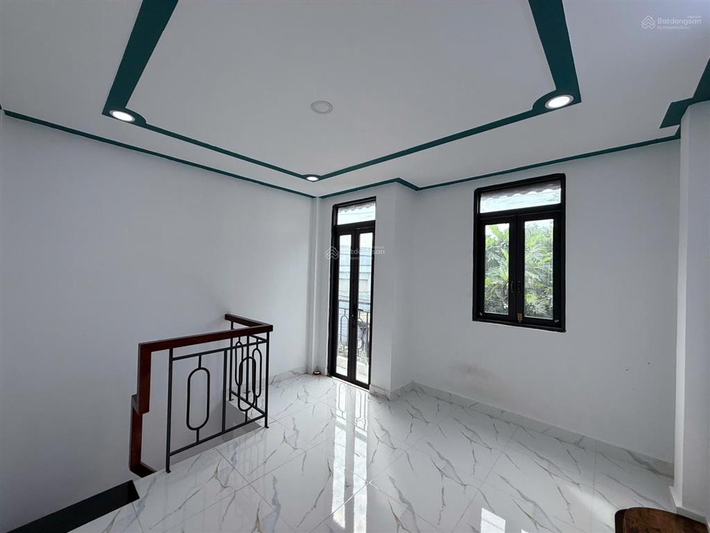 Bán nhà giá rẻ 4x4 325tr ngay chợ dọn vào ở ngay