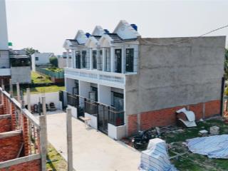 Nhà mới xây full thổ cư 1 trệt 1 lầu 4x14 1ti050