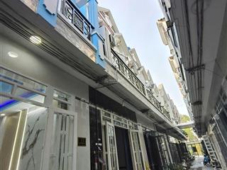 Nhà kiên cố 1 trệt 1 lầu 4x10m 2pn 780tr công chứng trong ngày