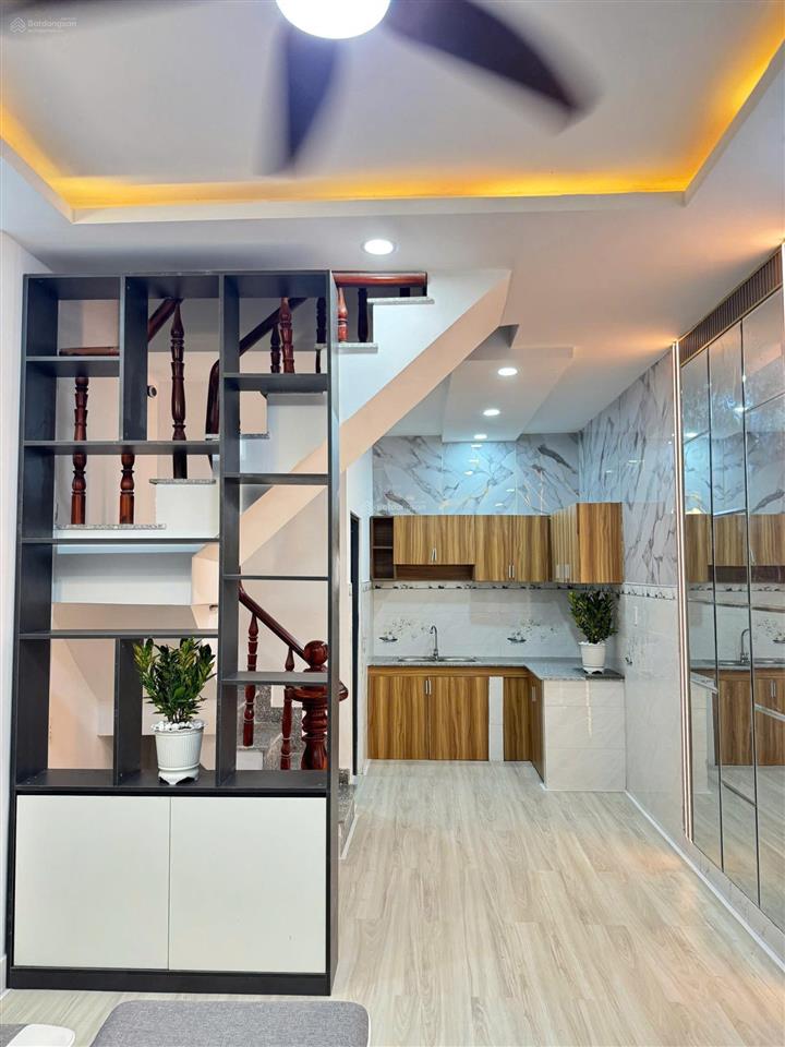 Nhà mới xây ngay mặt tiền đường nhựa 4x8m 625tr sỡ hữu ngay