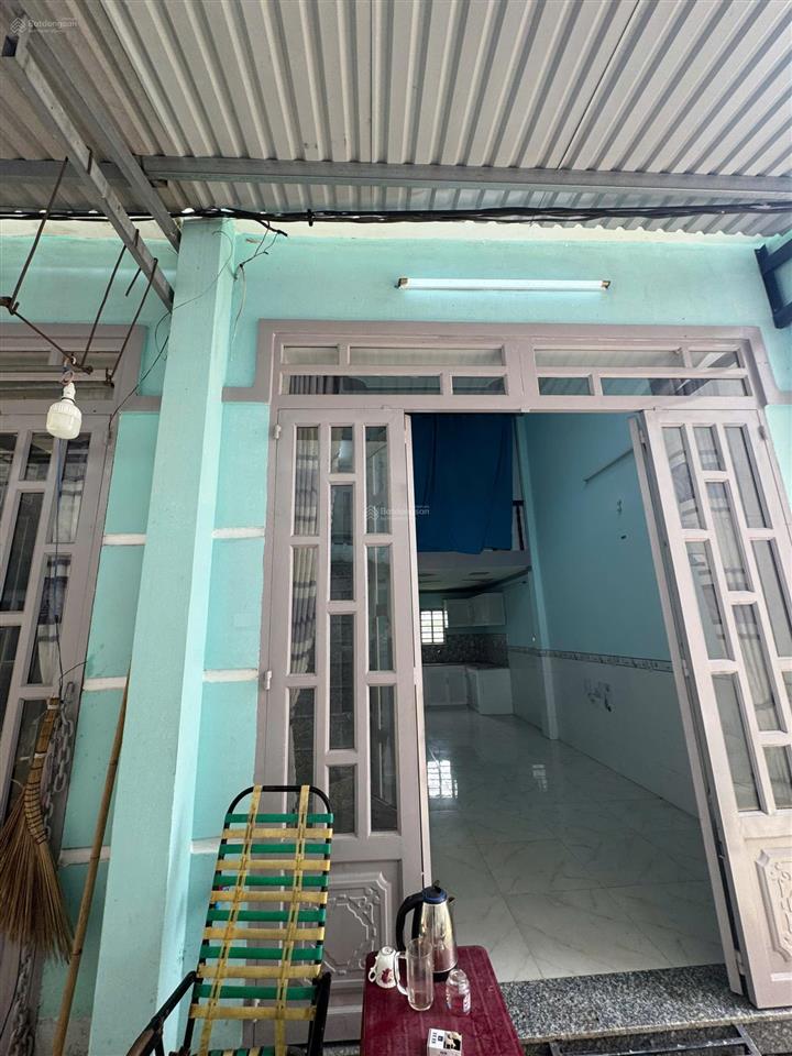 Nhà cấp 4 chính chủ bán gấp 4x10m 1 trệt 1 lửng 625tr giá full