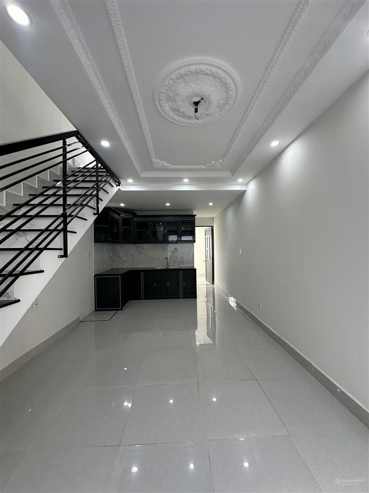 Bán nhà gần hóc môn 4x11m 3pn  giá chốt 795 triệu