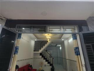 Bán nhà sát hóc môn 2pn  giá chốt 675 triệu