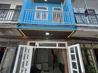 Nhà kiên cố chính chủ 1 trệt 1 lầu  giá chốt 600 triệu