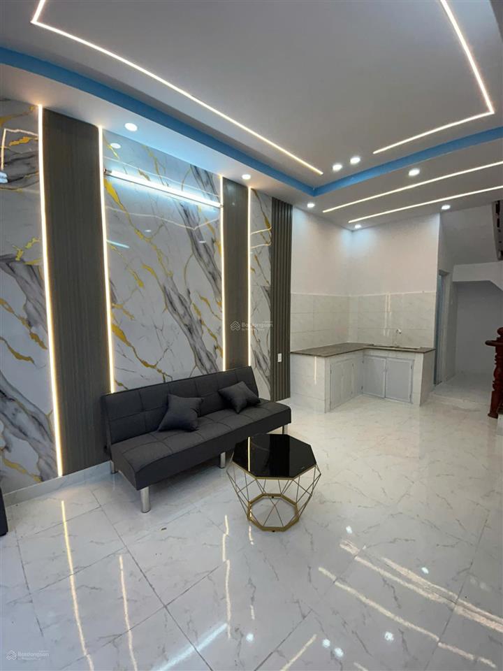 Nhà kiên cố chính chủ 1 trệt 1 lầu  giá chốt 600 triệu