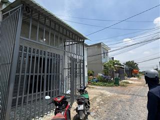 Bán nhà hẻm oto mặt tiền giáp hóc môn  giá 570 triệu