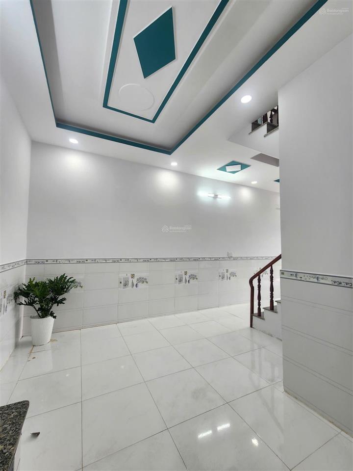 Bán nhà nở hậu kiên cố 2pn  giá 750 triệu