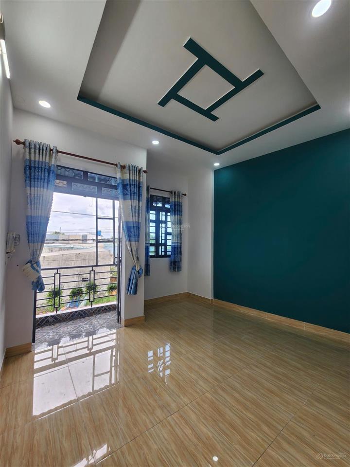 Nhà nở hậu 4.2x10m kiên cố  giá 780 triệu