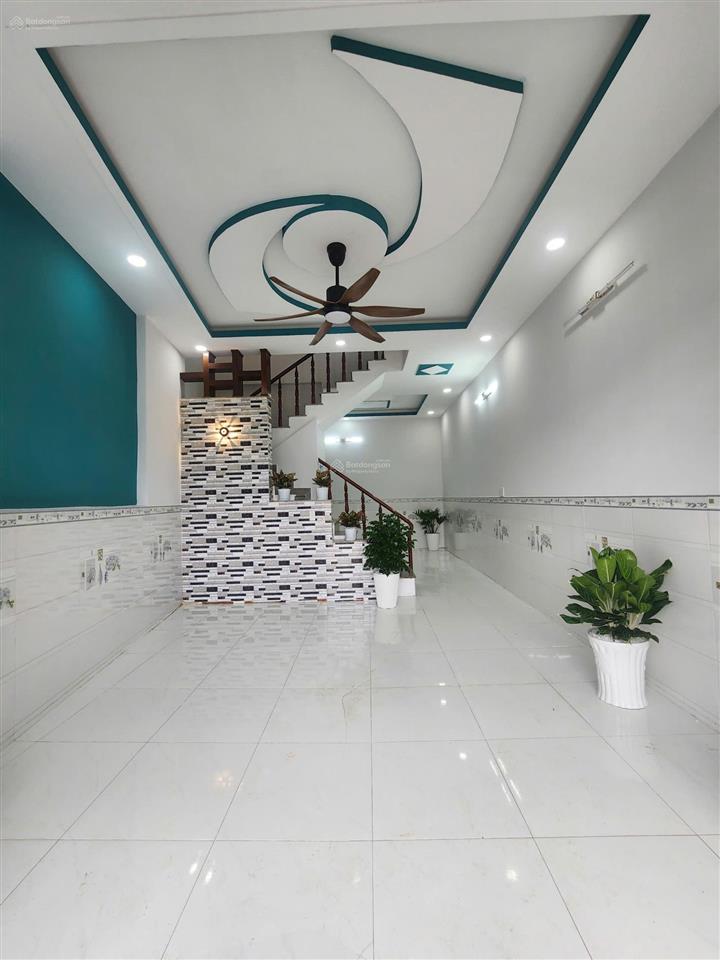 Nhà nở hậu 4.2x10m kiên cố  giá 780 triệu