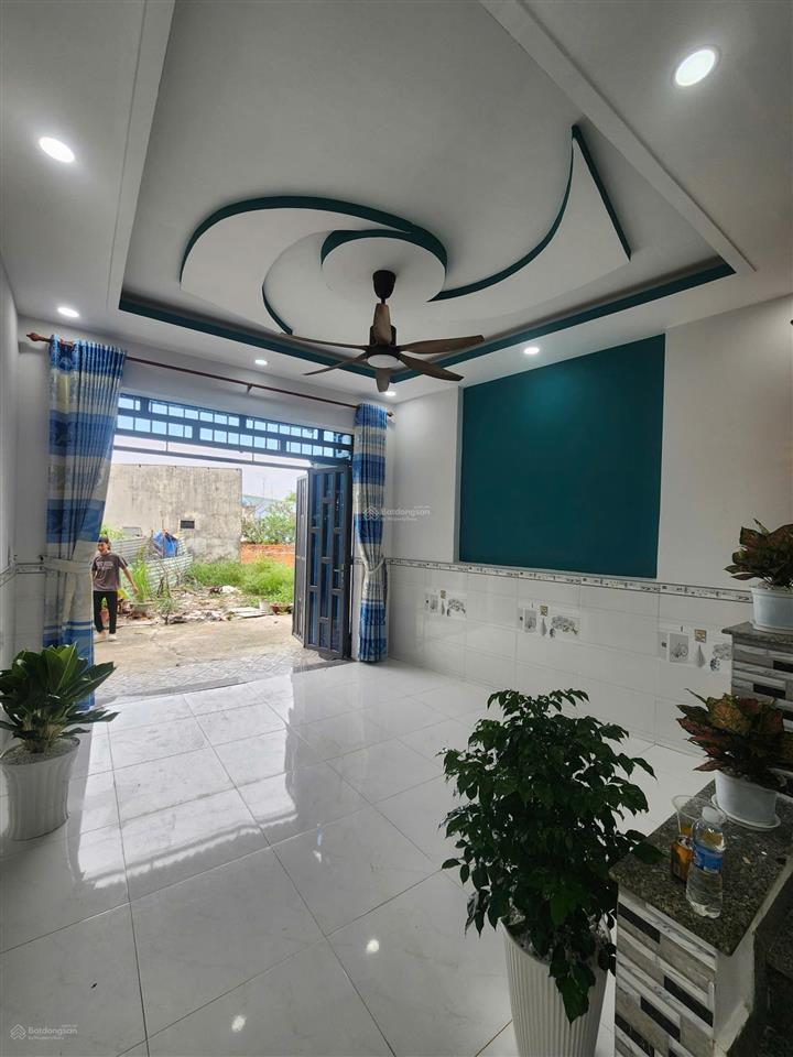 Nhà nở hậu 4.2x10m kiên cố  giá 780 triệu