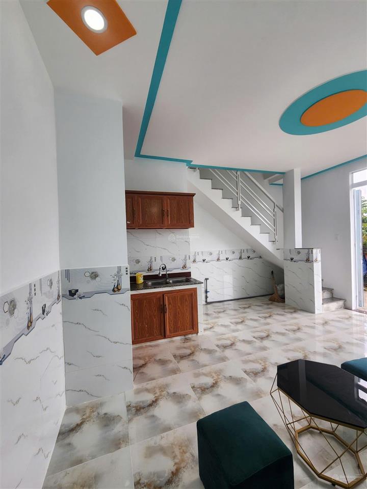 Nhà 1 trệt 1 lầu kiên cố  giá 450 triệu
