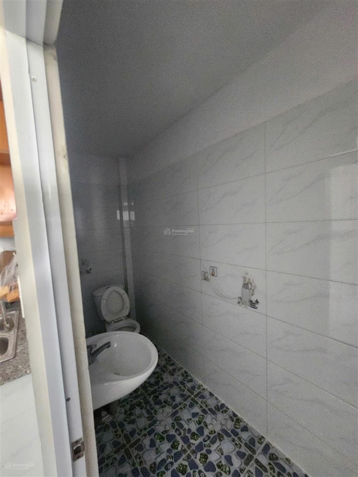 Nhà mới đường dài đường oto 4x11m  800 triệu