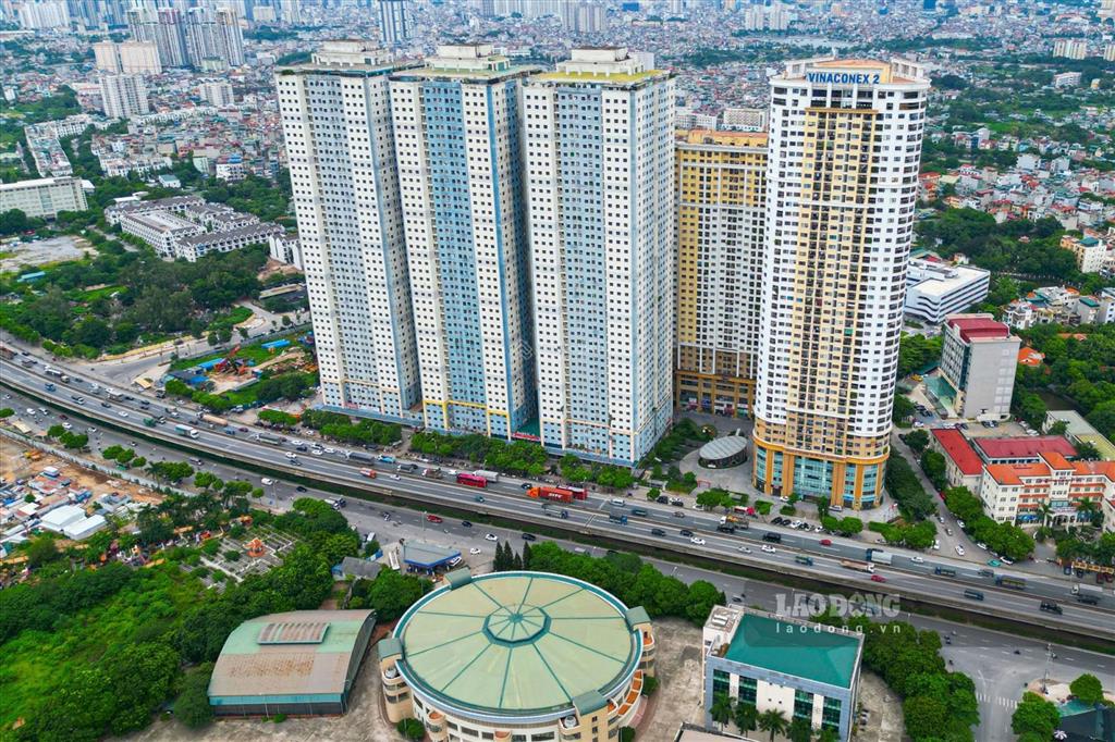 Bán ki  ot số 14 + 15 nhà d, ct2 kim văn kim lũ  vị trí đẹp tiềm năng khai thác cao
