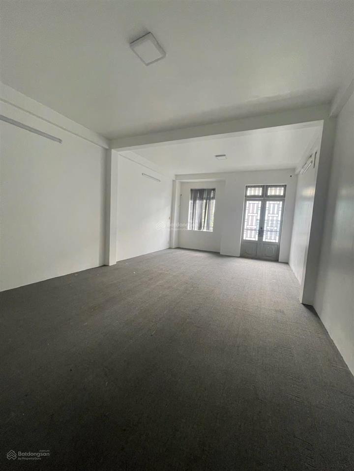 Bán nhà 5x20m kc 3,5tấm hoàn thiện giá 11tỷ đường 12b khu tên lửa giá tốt nhất khu vực
