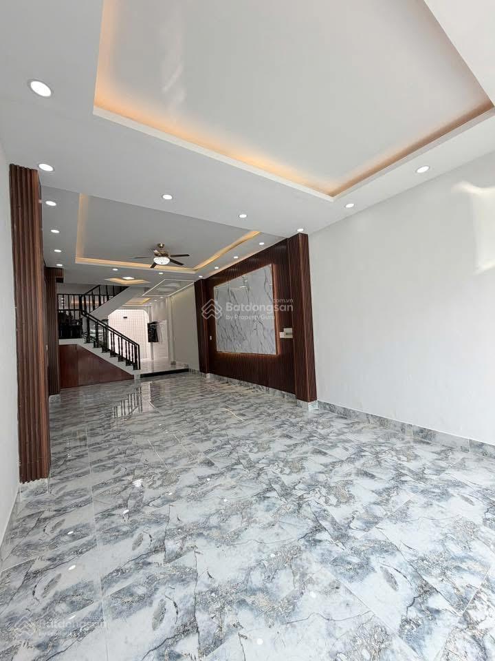 Bán nhà mới, mt lê công phép | 4.5 x 18m, 3.5 tấm, 9.8 tỷ | nhà mới đẹp, gần aeon mall.