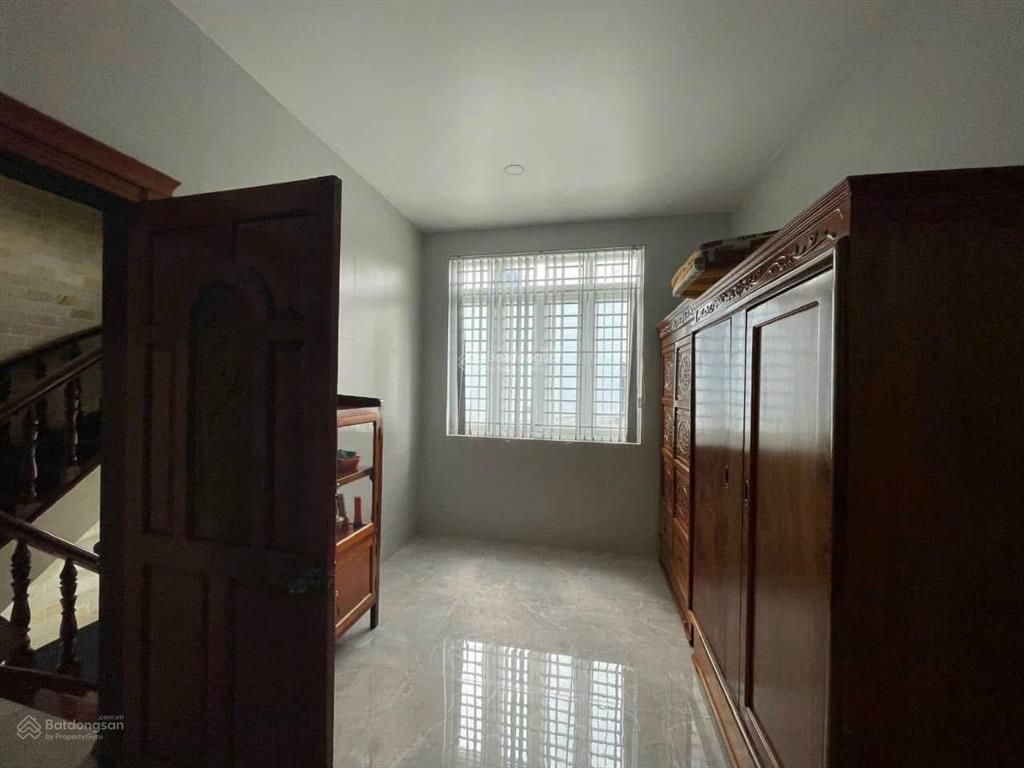 Nhà cho thuê khu tên lửa 8x20m, kết cấu 3,5 tấm, nội thất cơ bản, nhà mới, giá 45 triệu/th