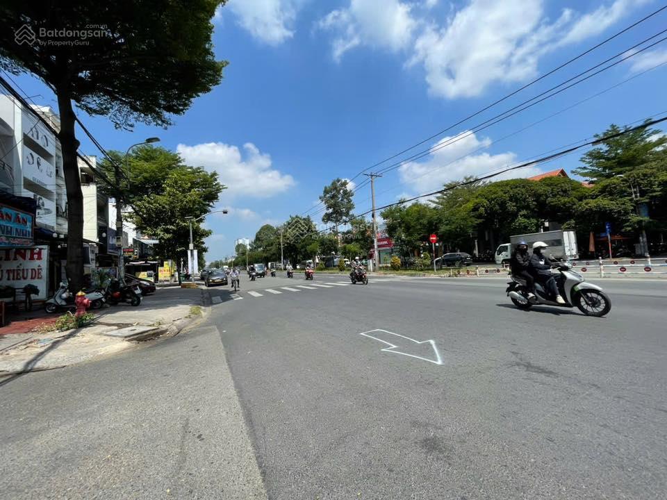 Cho thuê căn hộ đường số 7, p. bình trị đông b, q. bình tân  diện tích 10 x 20m  kết cấu 3 tấm