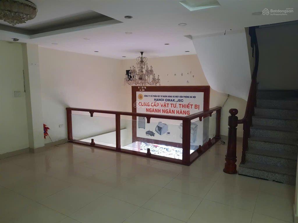 Cho thuê nhà giá rẻ 6 tầng làm văn phòng. trung tâm giáo dục gia