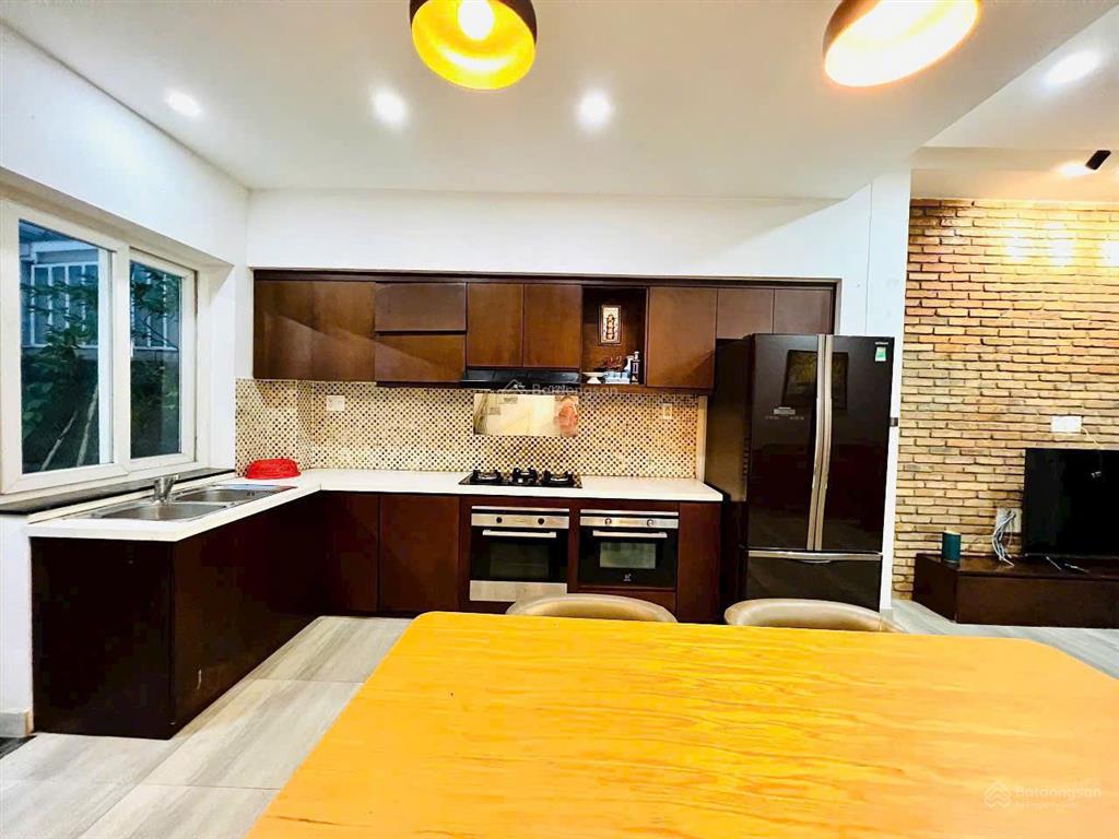 Bán nhà phố đẹp khu compound mega village p.phú hữu quận 9 tp thủ đức