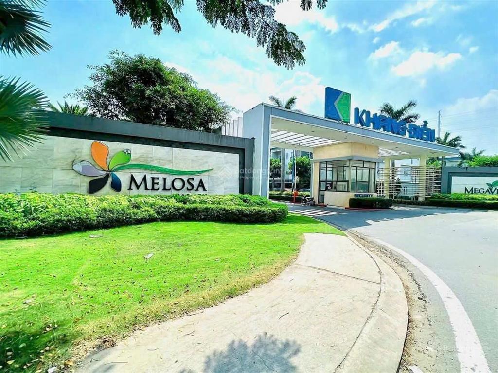 Bán nhà phố đẹp khu compound mega village p.phú hữu quận 9 tp thủ đức