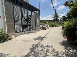 2,8 tỷ để rước em nó 137m hẻm xe hơi nhỏ tại nguyễn văn tạo xây dựng được ngay gần trường thànhcông