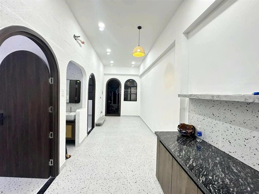 Tuấn hailongrealnhà đẹp giá rẻ 4,5tỷ cho căn nhà mới đẹp hẻm rộng sát đường huỳnh tấn phát gần q7