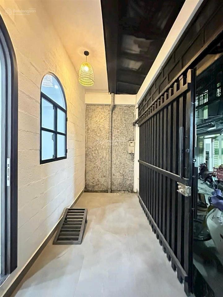 Tuấn hailongrealnhà đẹp giá rẻ 4,5tỷ cho căn nhà mới đẹp hẻm rộng sát đường huỳnh tấn phát gần q7