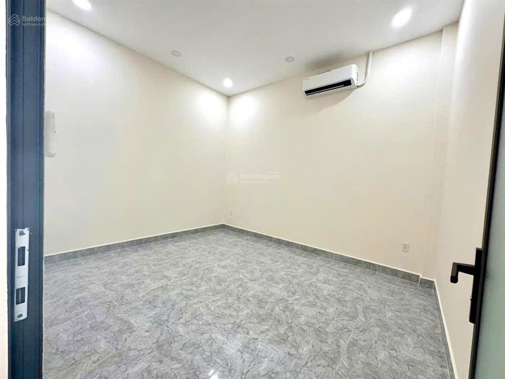 Tuấn hailongreal  nhà mới đẹp hẻm xe hơi 3,99 tỷ tại nguyễn văn tạo đi phú mỹ hưng 15 phút