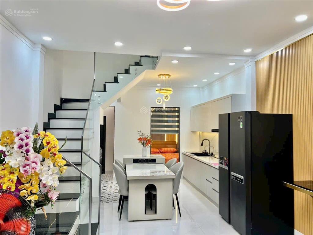 Tuấn hailongreal 5 tỷ hơn xíu nhà 2 tầng full nội thất hẻm xe hơi tại nguyễn bình gần công viên px