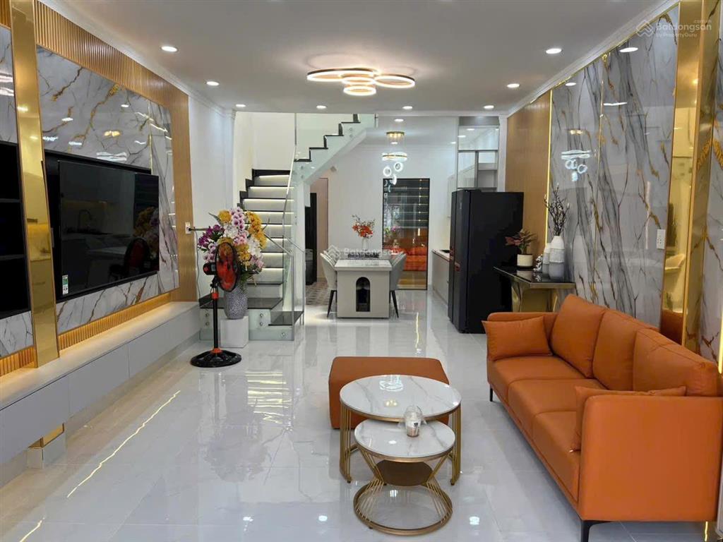 Tuấn hailongreal 5 tỷ hơn xíu nhà 2 tầng full nội thất hẻm xe hơi tại nguyễn bình gần công viên px