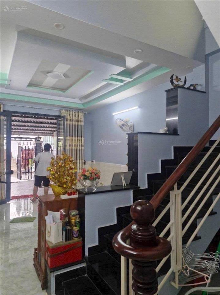 Tuấn hailongreal 4,65 tỷ nhà lầu 100m đất xe hơi đậu trong nhà đường lê văn lương nhơn đức nhà bè