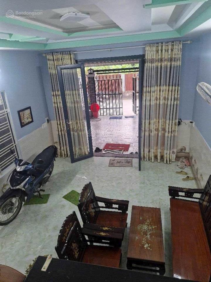 Tuấn hailongreal 4,65 tỷ nhà lầu 100m đất xe hơi đậu trong nhà đường lê văn lương nhơn đức nhà bè