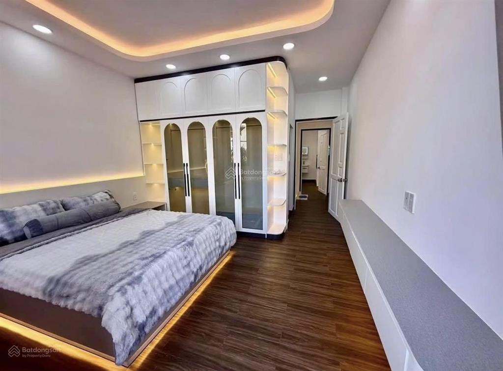 Tuấn nhà đẹp 5,69 tỷ nhà đẹp full nội thất hẻm xe hơi tại huỳnh tấn phát nhà bè sát phú mỹ hưng