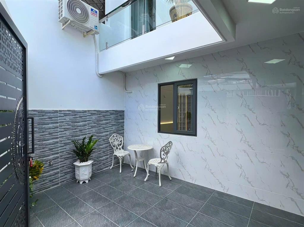 Tuấn nhà đẹp 3,85 tỷ cho căn nhà rộng rãi mới đẹp sát mặt tiền đường huỳnh tấn phát nhà bè