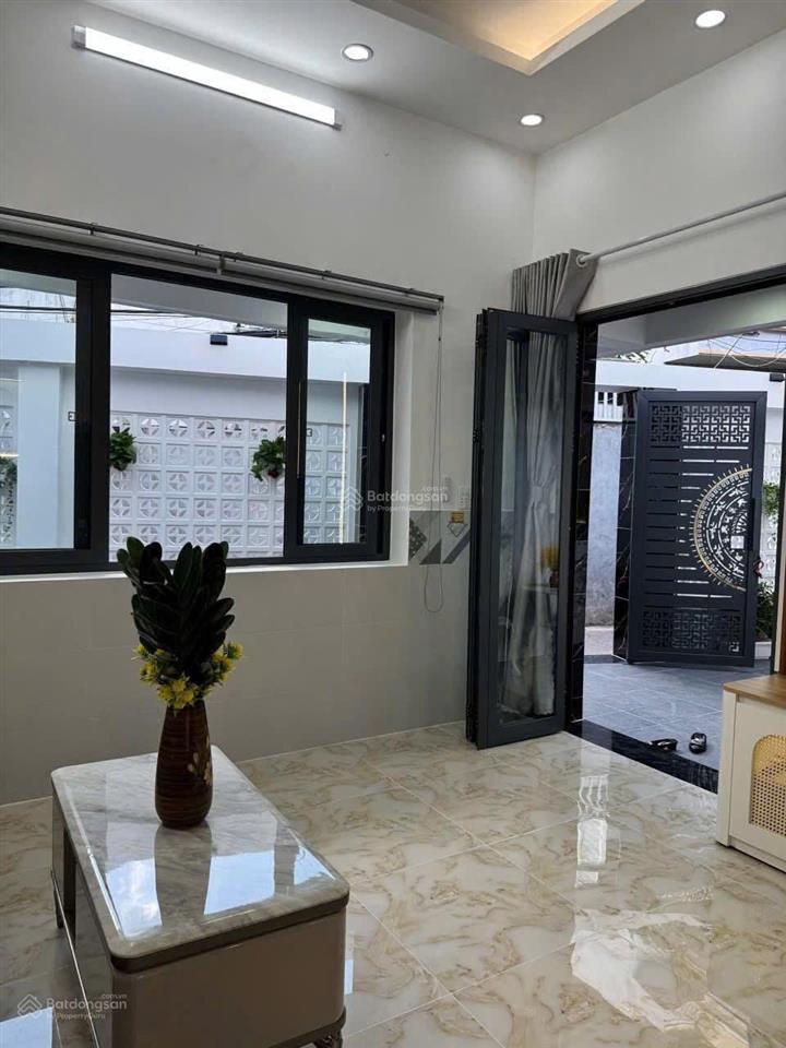 Tuấn nhà đẹp 3,85 tỷ cho căn nhà rộng rãi mới đẹp sát mặt tiền đường huỳnh tấn phát nhà bè