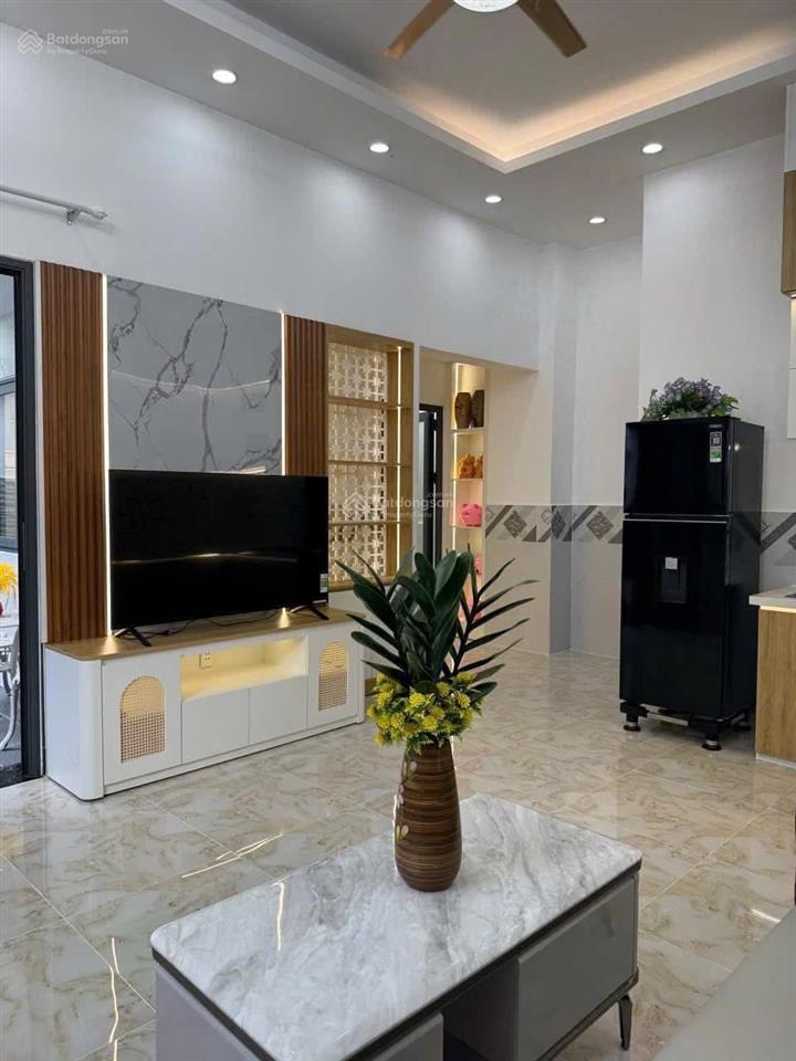 Tuấn nhà đẹp 3,85 tỷ cho căn nhà rộng rãi mới đẹp sát mặt tiền đường huỳnh tấn phát nhà bè