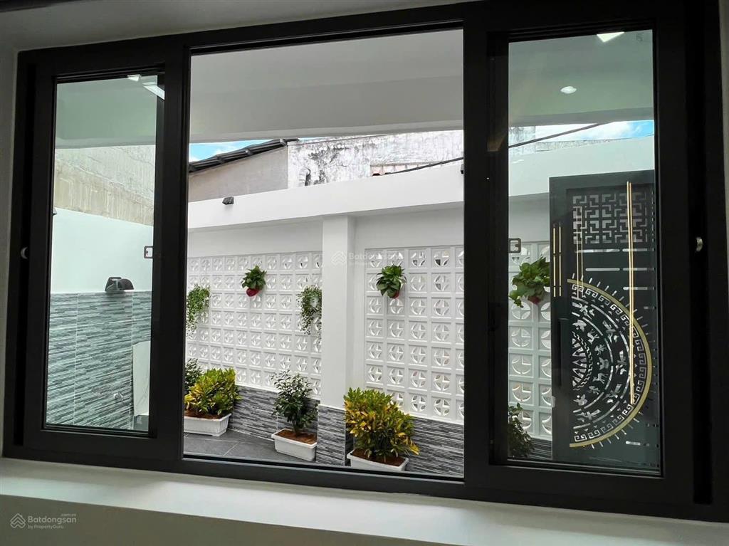 Tuấn nhà đẹp 3,85 tỷ cho căn nhà rộng rãi mới đẹp sát mặt tiền đường huỳnh tấn phát nhà bè