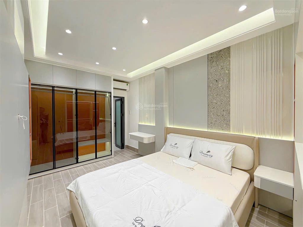 Tuấn nhà đẹp 5,7 tỷ cho căn nhà mới đẹp tại q7 liền kề phú mỹ hưng đường huỳnh tấn phát hẻm rộng