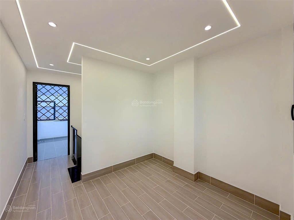 Tuấn nhà đẹp 5,7 tỷ cho căn nhà mới đẹp tại q7 liền kề phú mỹ hưng đường huỳnh tấn phát hẻm rộng