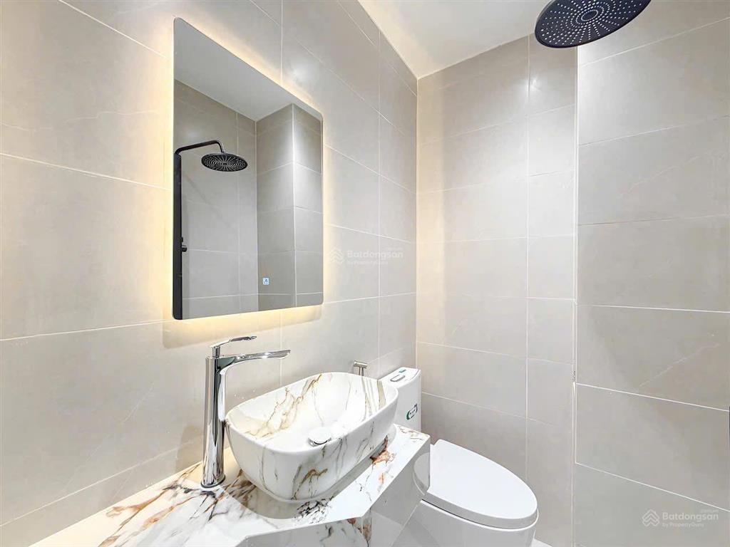 Tuấn nhà đẹp 5,7 tỷ cho căn nhà mới đẹp tại q7 liền kề phú mỹ hưng đường huỳnh tấn phát hẻm rộng