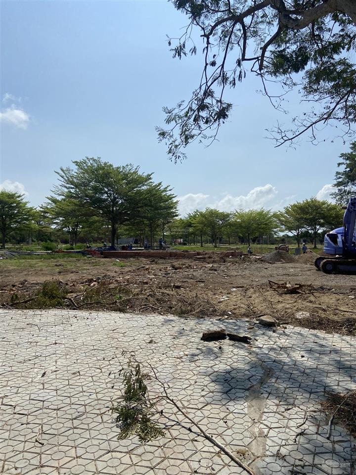 Cần bán nền bt dự án la maison de,phước lộc,cần giờ,dt 460 m2 mt đường 24 m giá 31 tr/m2  huy