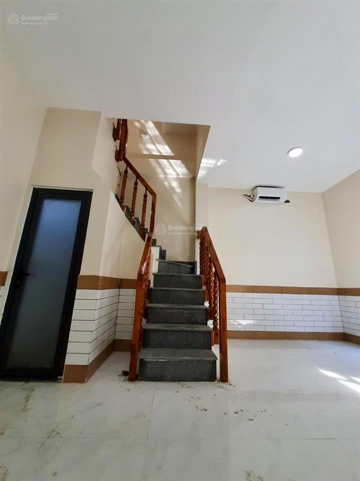 Nhà 3 tầng  dòng tiền 20tr/1 tháng gồm 5pn khép kín  hẻm xe hơi  gần mt đỗ xuân hợp