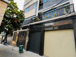 Nhà mới nội thất xịn sò, chỉ xách vali vào ở luôn  đường 102 lã xuân oai gần chợ tăng nhơn phú a.