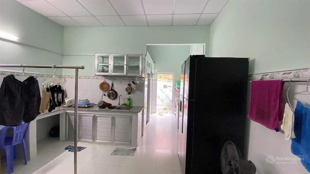 Bán nhanh nhà mặt tiền đường 11 phước bình 86m giá chi 9ty5