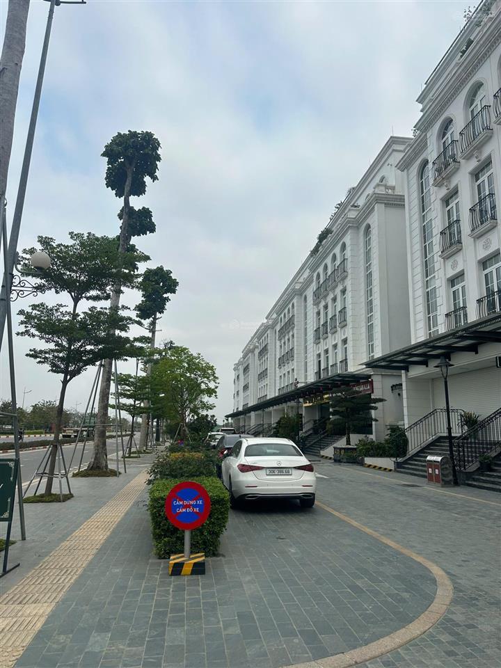 Bán biệt thự shophouse mặt đường tây thăng long giá đầu tư