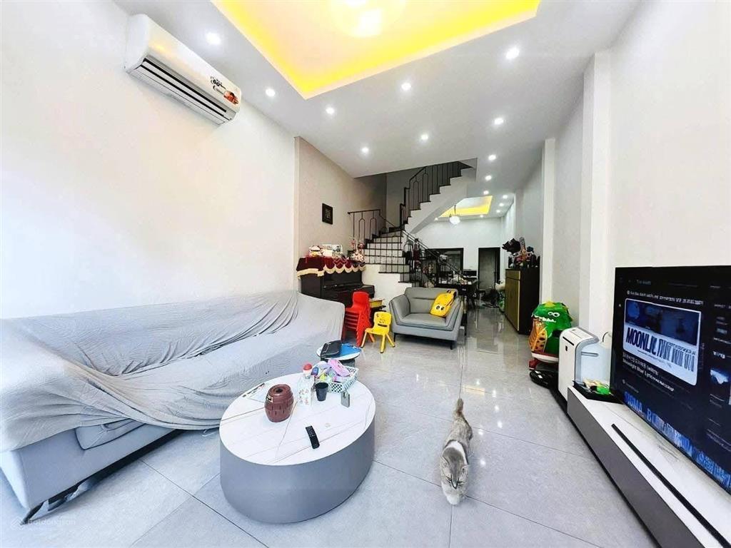 14tỷ8 (tl)  ngõ 175 lạc long quân  60m2*5t  ô tô đỗ cửa  4pn  không quy hoạch  nhà đẹp ở ngay