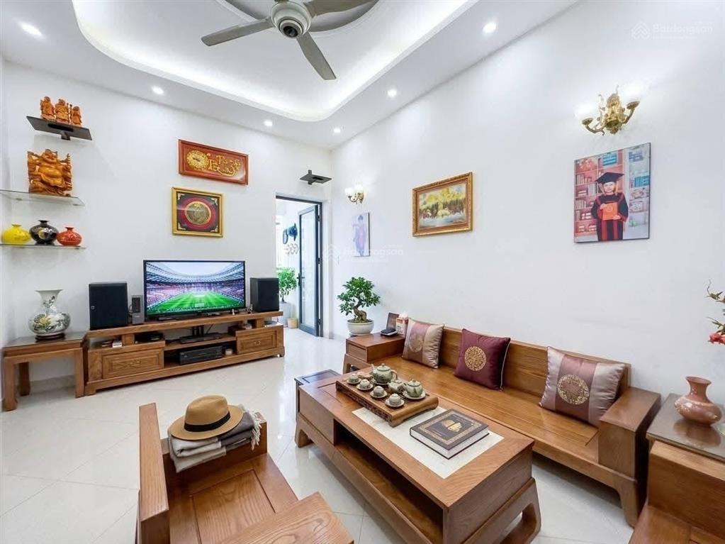 56m2  4 tầng  12.8 tỷ  ngõ 267 hoàng hoa thám  mt 4m  500m ra hồ tây  vf3 đỗ cửa  2 thoáng