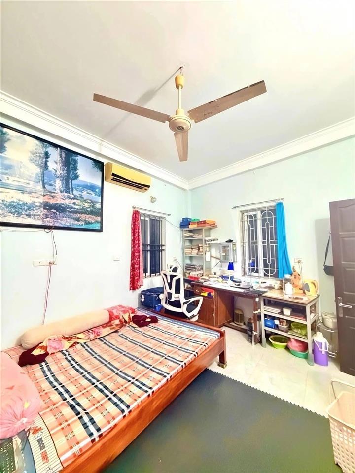 35m2  5 tầng  7,9 tỷ  mặt ngõ hồ tùng mậu  lô góc 2 thoáng  70m ra phố  nhà còn mới đẹp